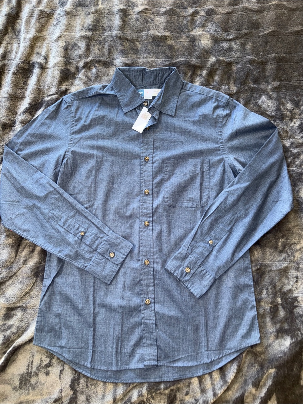 Old Navy Slim Fit Everyday Shirt - S